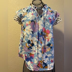 NWT Umgee Women’s Blue Floral blouse | Small